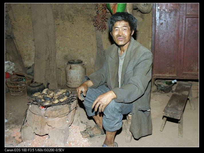 中国最贫穷的山村 穷苦生活令人掉泪