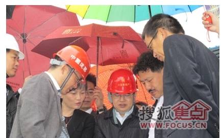 中建四局总经理卢遵荣实地考察昆明大宥城项目