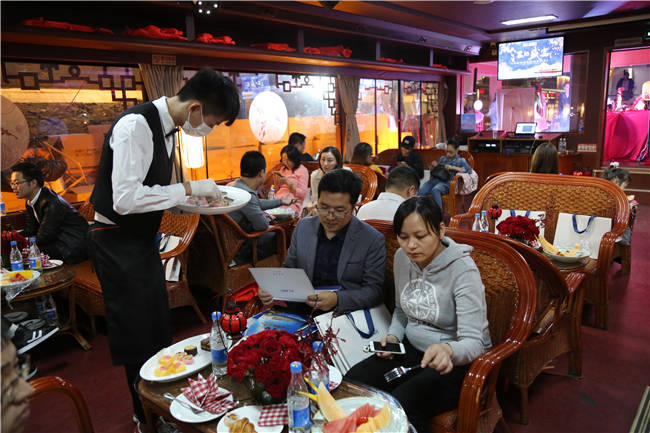 府赣江游轮夜宴惊艳赣江-房产新闻-南昌手机搜