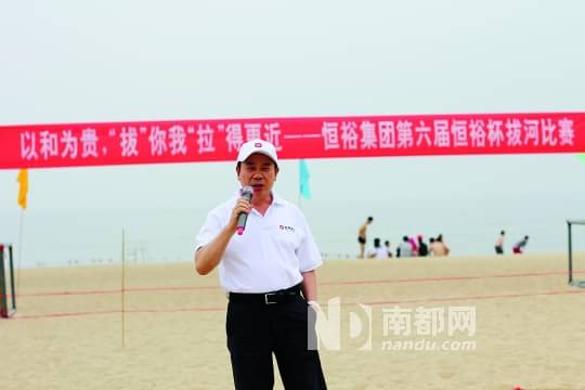 深圳企业家龚俊龙扶贫济困 连续三年获金奖