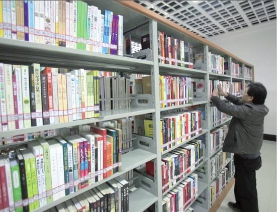 中国人均住宅_中国人均读书4.3本(3)